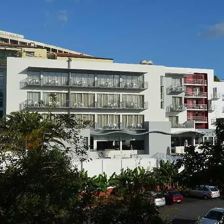 佩蒂特马德拉光彩之星酒店 酒店