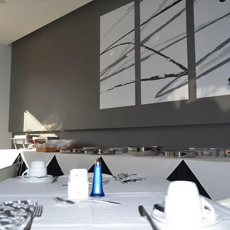 佩蒂特马德拉光彩之星酒店 酒店 4*