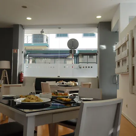 佩蒂特马德拉光彩之星酒店 4* 丰沙尔