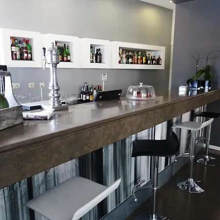 佩蒂特马德拉光彩之星酒店 4* 丰沙尔