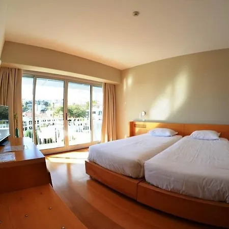 佩蒂特马德拉光彩之星酒店