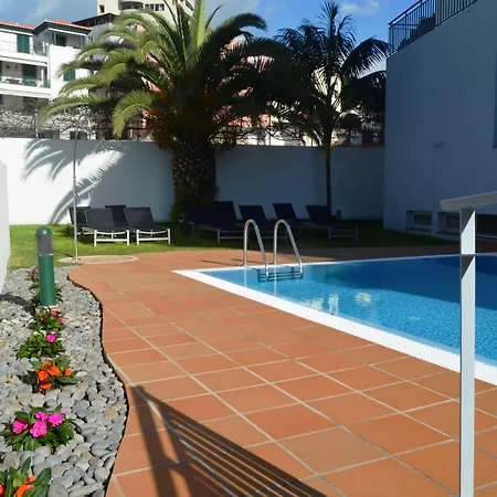 Hotel Madeira Bright Star By Petit 4*