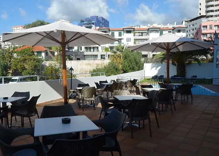 Madeira Bright Star By Petit Hotell