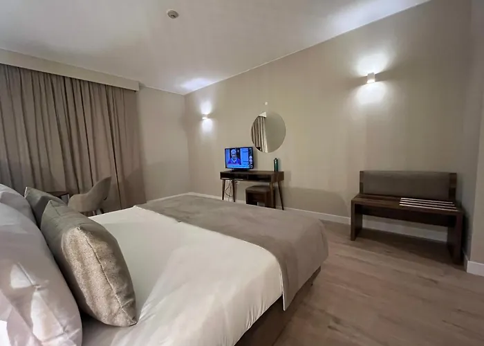 Madeira Bright Star By Petit Hotell