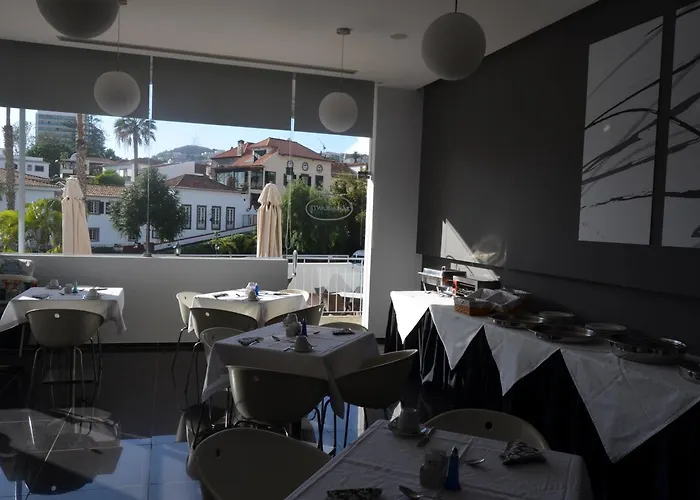 Madeira Bright Star By Petit