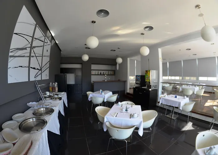 Madeira Bright Star By Petit 4* Funchal (Madeira)