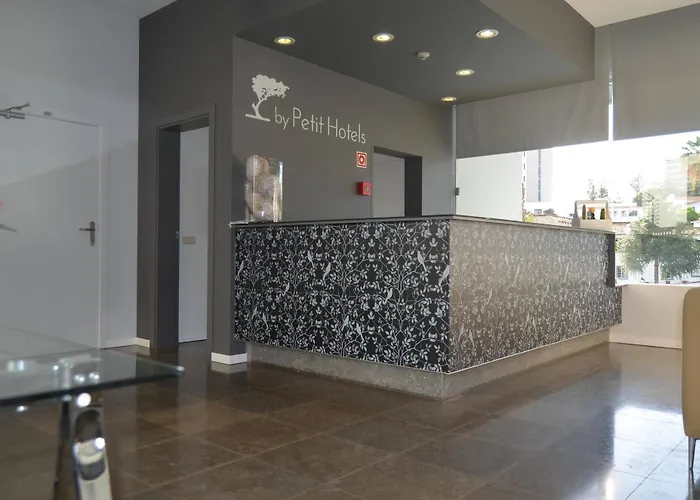 Hotell Madeira Bright Star By Petit Funchal (Madeira)